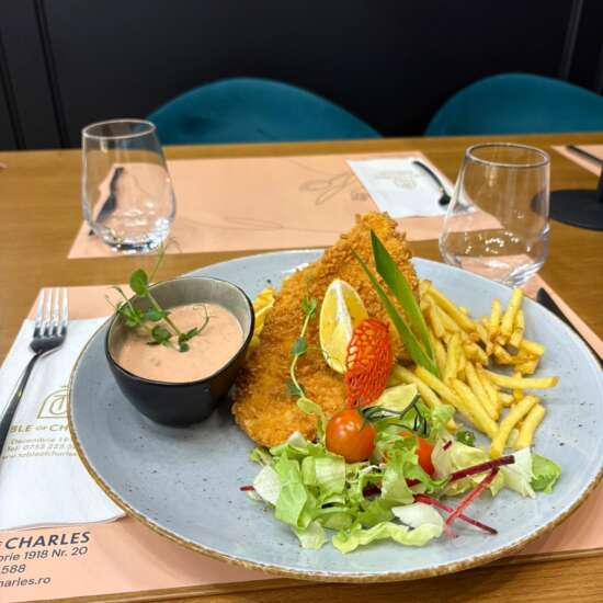 Șniţel de pui cu cartofi piure (portie copil)