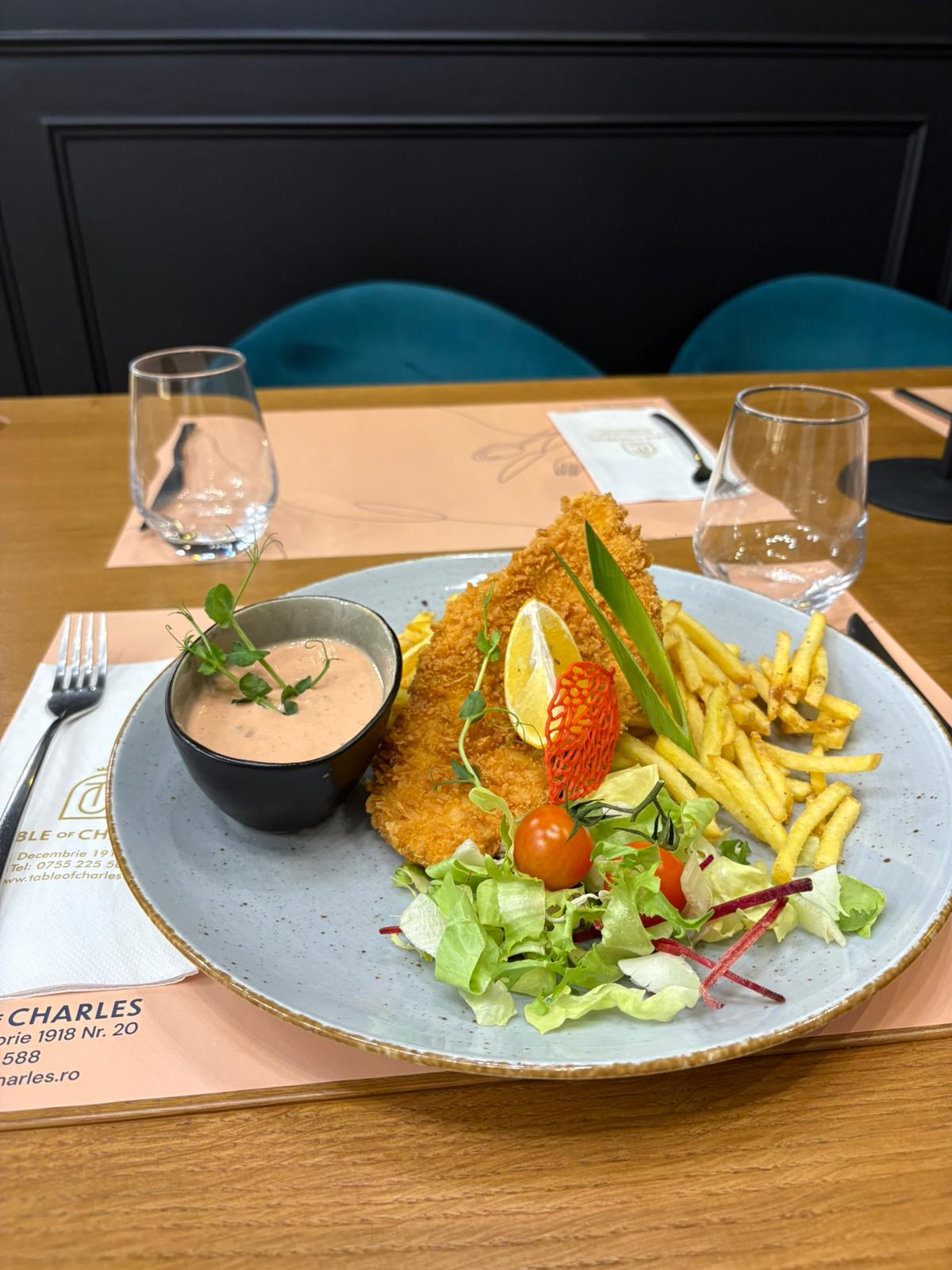 Șniţel de pui cu cartofi piure (portie copil)