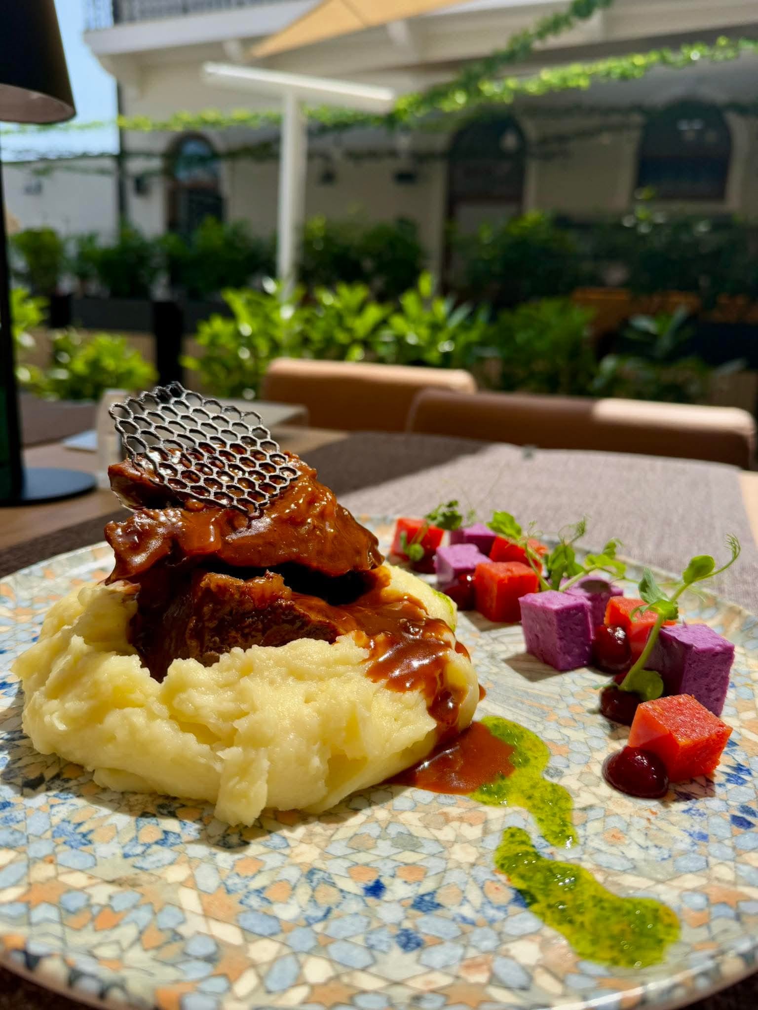 Obrăjori de vită cu cartofi piure