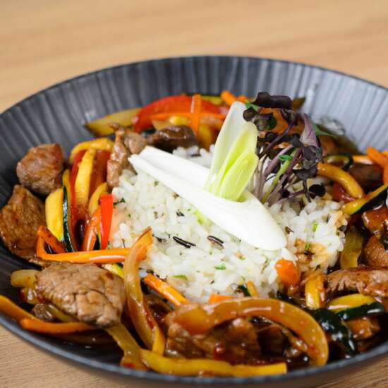 Orez în stil asiatic cu vită 400g