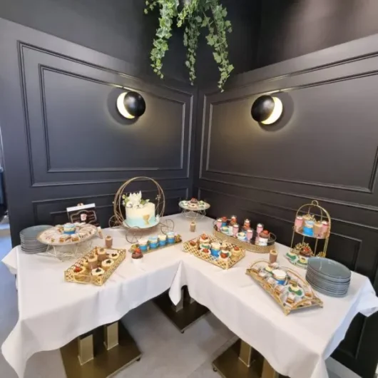 Tables of Charles restaurant